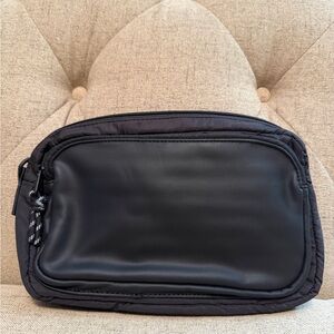 Thirty-One All Zipped Up Crossbody Purse | Black | NEW with Tags